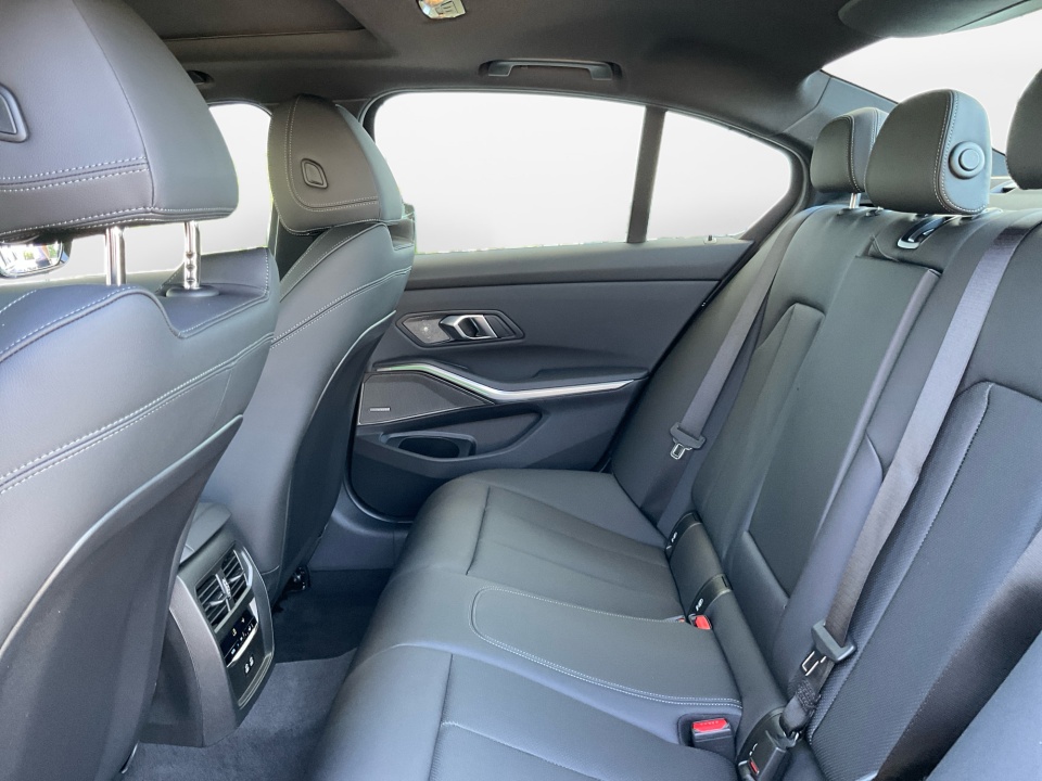 WBA53FT03TFW88201 2026 BMW M340i