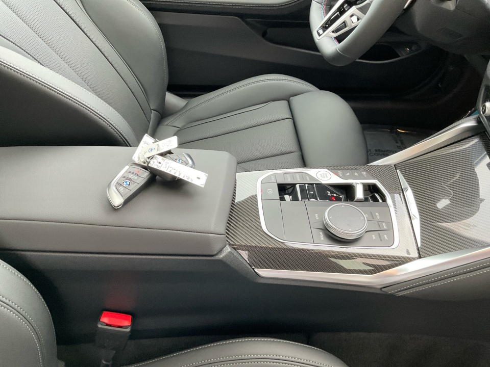 WBA73DA0XTCW78749 2026 BMW M440i