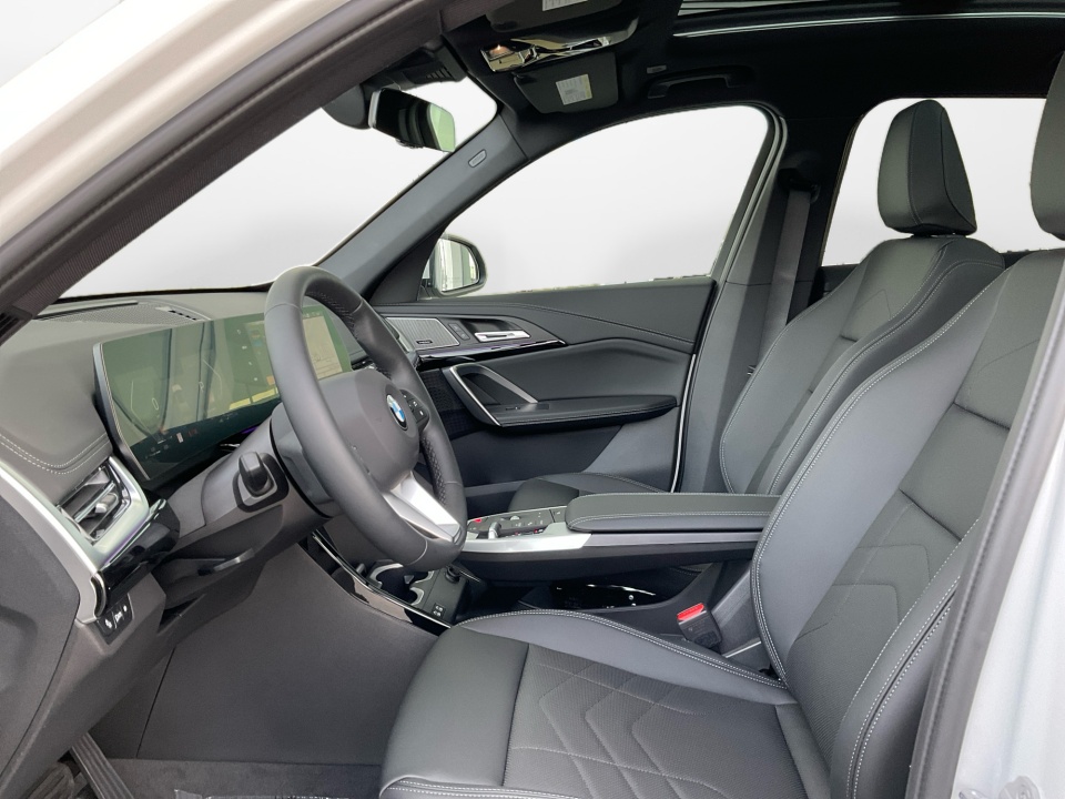 WBX73EF05T5493940 2026 BMW X1 xDrive28i