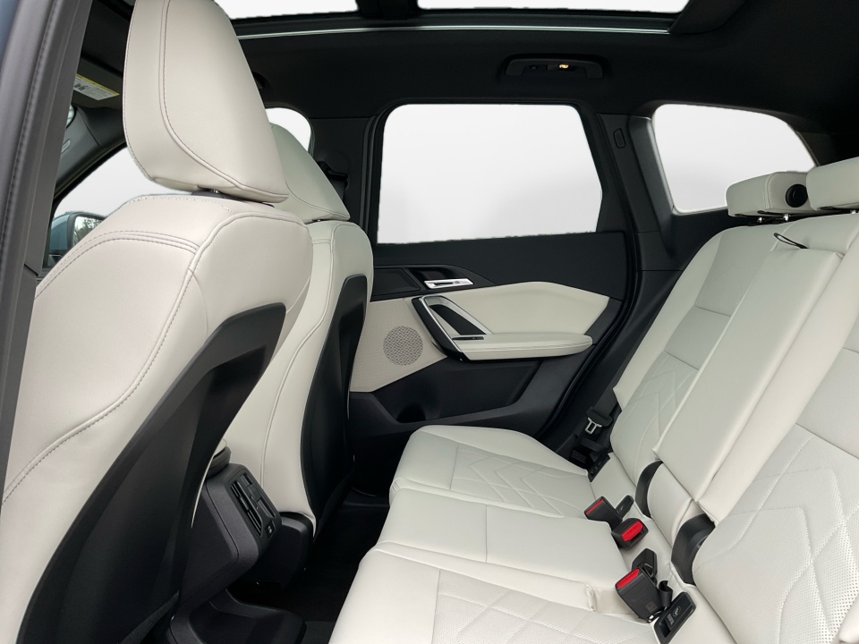 WBX73EF06T5493834 2026 BMW X1 xDrive28i