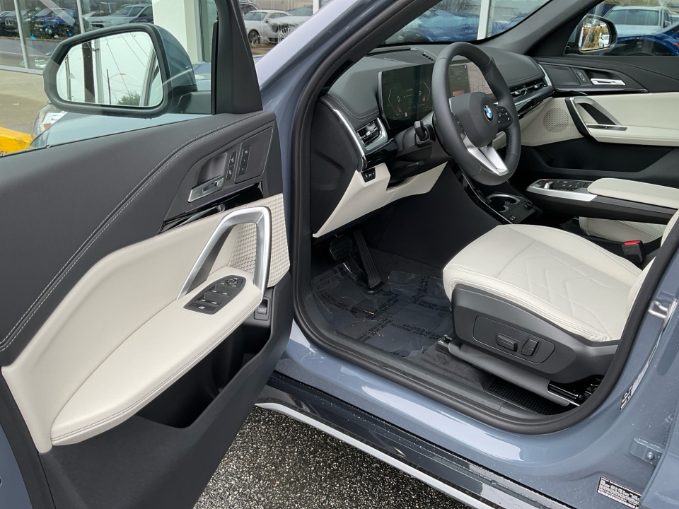 WBX73EF06T5493834 2026 BMW X1 xDrive28i