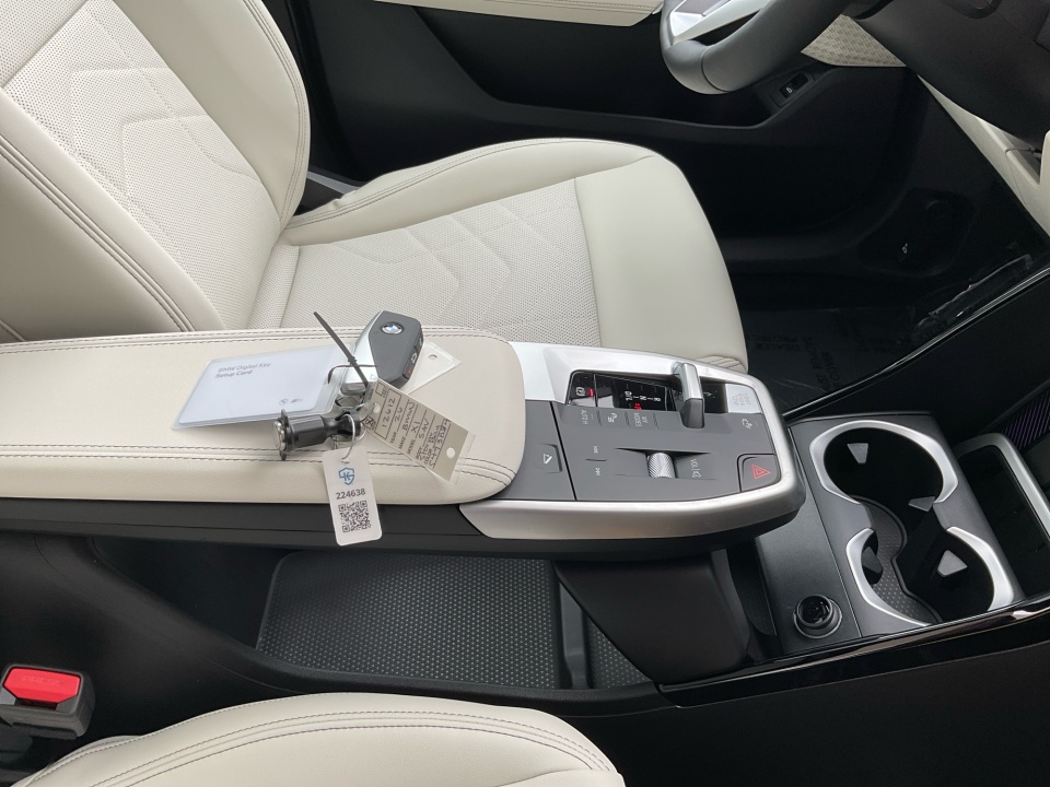 WBX73EF06T5493834 2026 BMW X1 xDrive28i