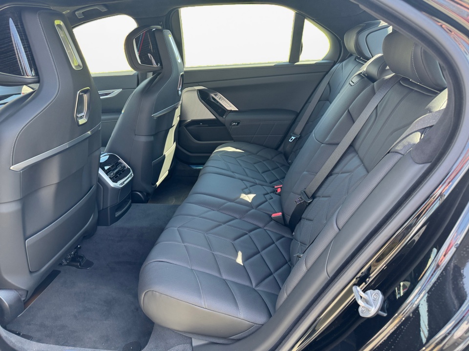 WBY43EJ06TCX30663 2026 BMW i7 eDrive50