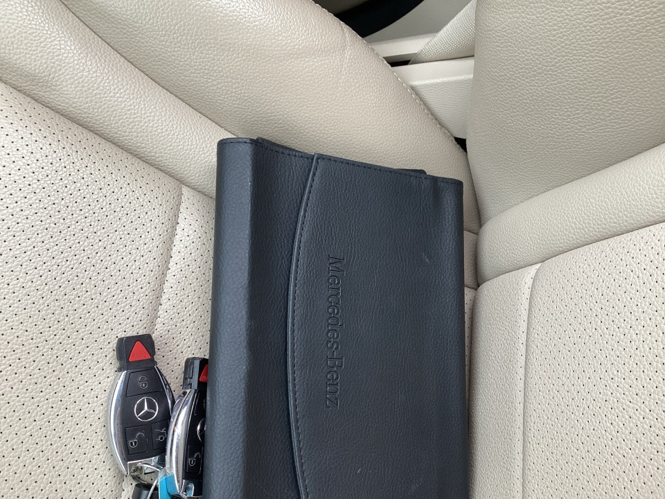 WDC0G4JB5HV002046 2017 Mercedes-Benz GLC 300 4MATIC