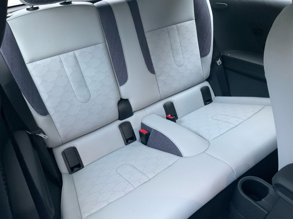 WMW13GD02T2Y07141 2026 MINI Hardtop 2 Door Cooper Oxford Edition