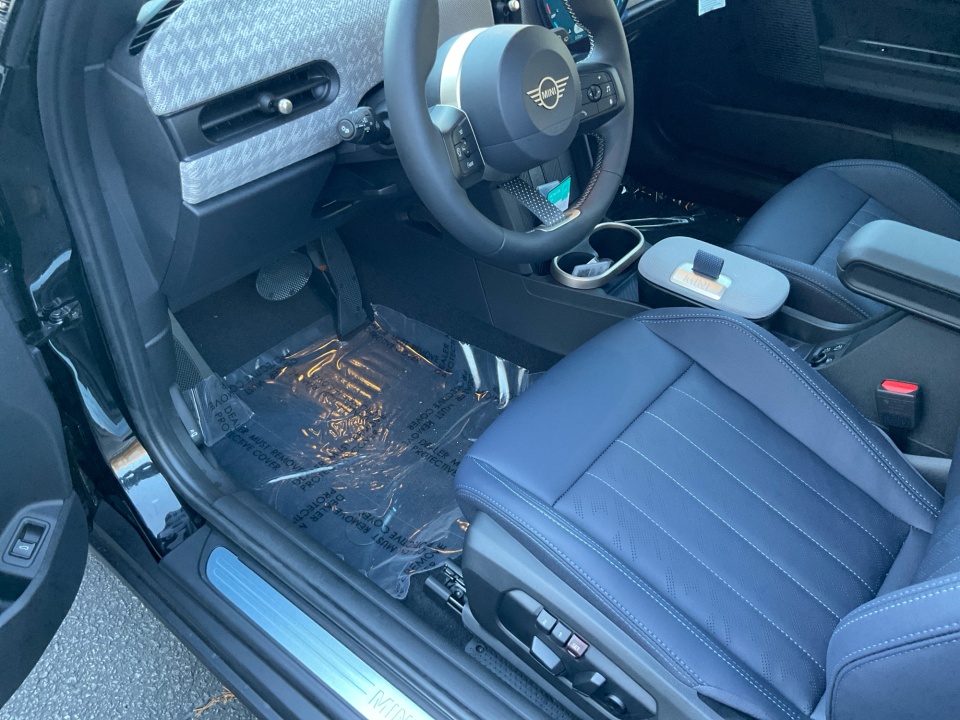 WMW13GD05T2Y07618 2026 MINI Hardtop 2 Door Cooper