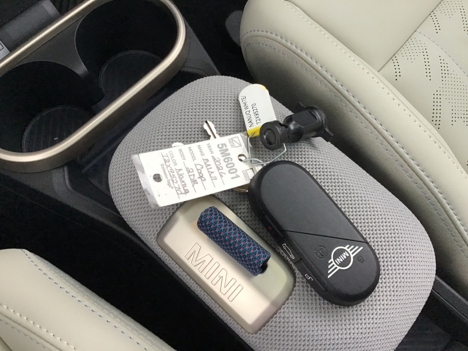 WMW13GD06T2X95270 2026 MINI Hardtop 2 Door Cooper