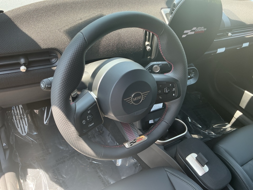 WMW33GX09T2Y65302 2026 MINI Convertible JCW