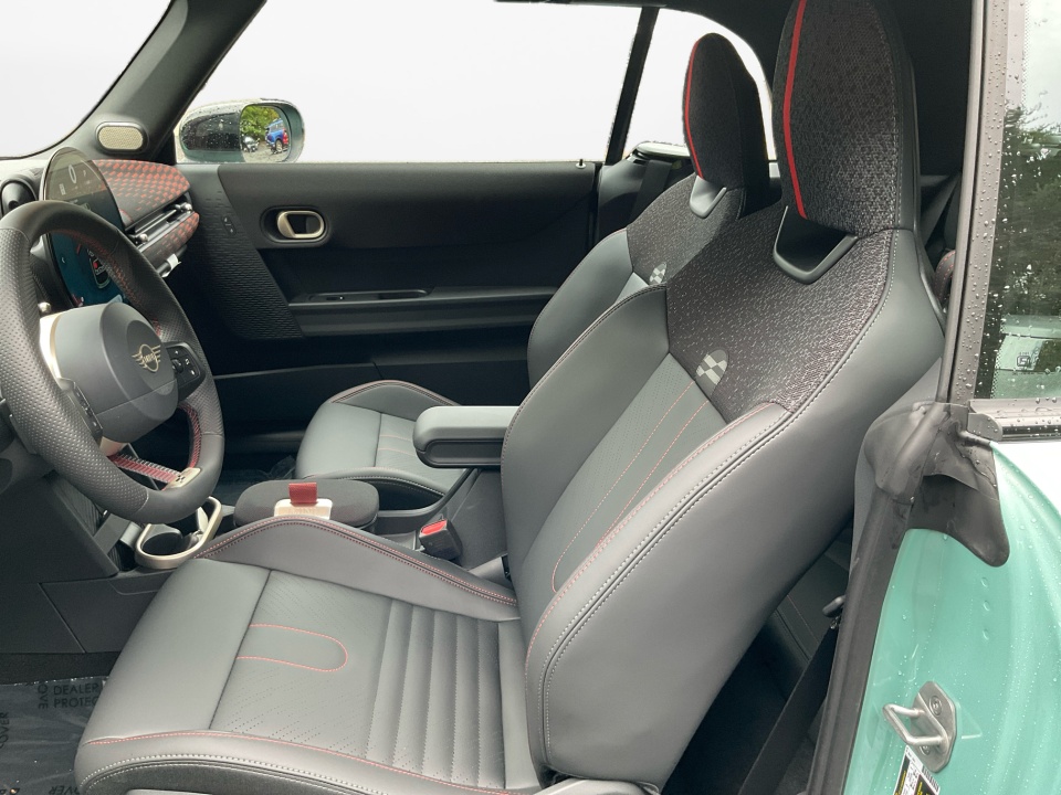 WMW33GX0XT2X77276 2026 MINI Convertible JCW