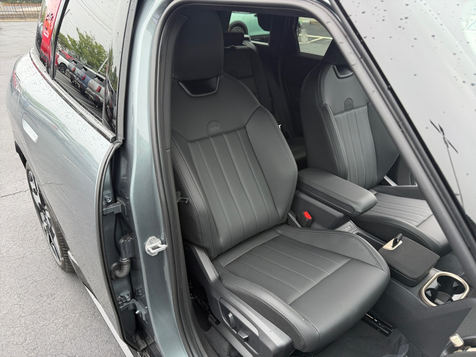 WMZ33GA07V7W00928 2027 MINI Countryman John Cooper Works