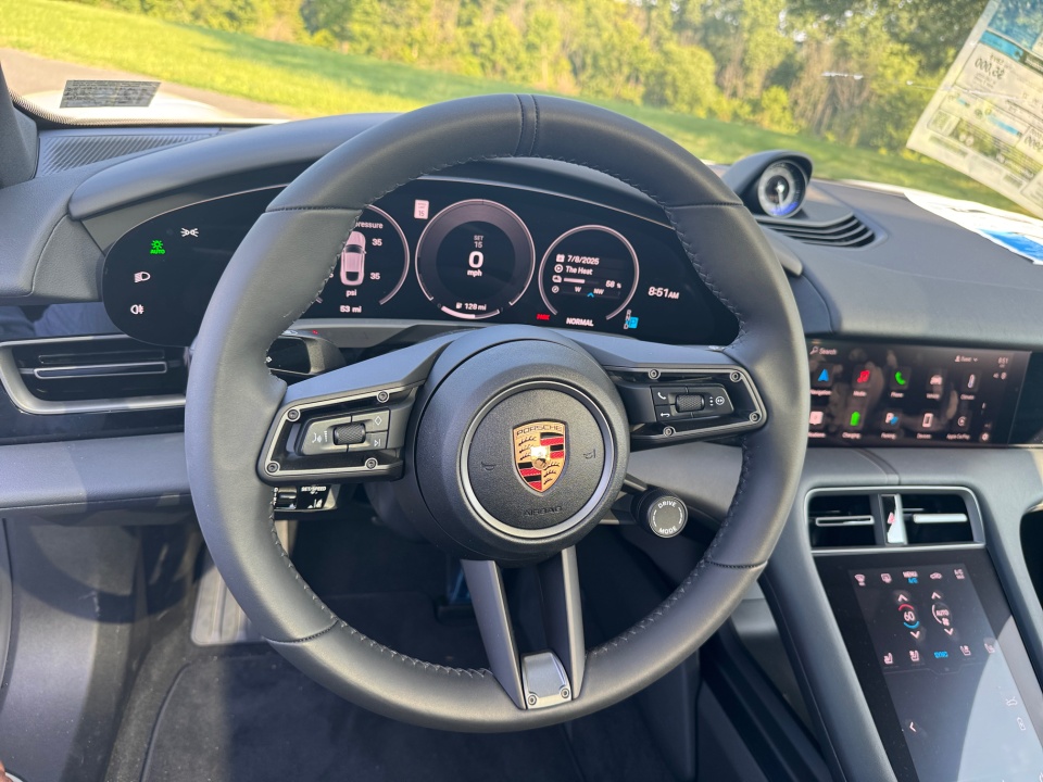 WP0AA2Y18SSA11266 2025 Porsche Taycan