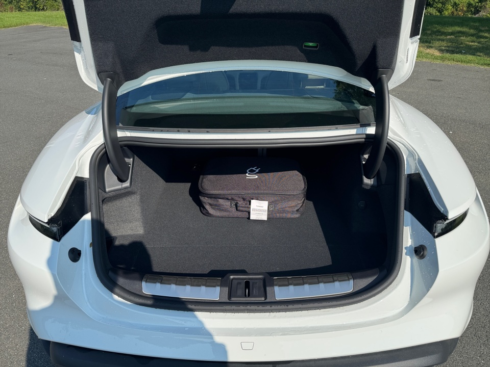 WP0AA2Y18SSA11266 2025 Porsche Taycan