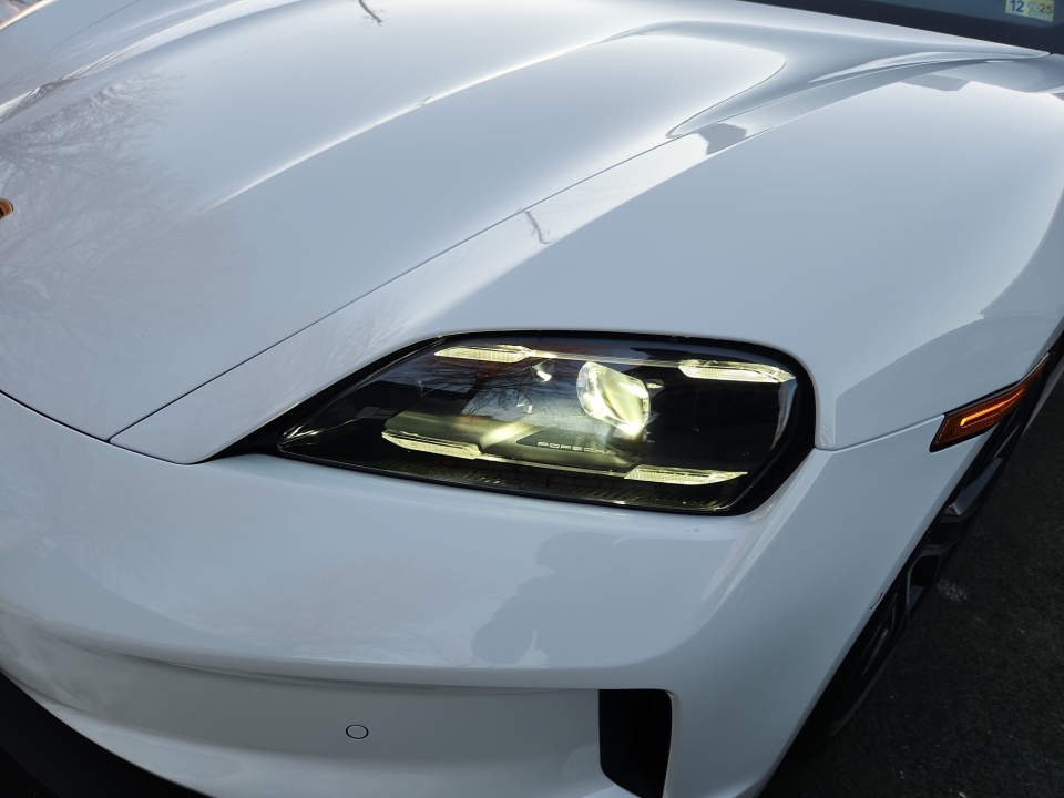 WP0AA2Y18SSA11266 2025 Porsche Taycan