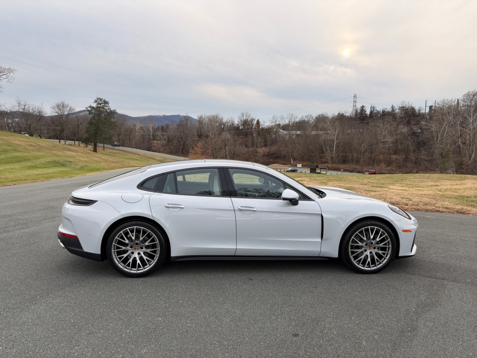 WP0AA2YA2TL002104 2026 Porsche Panamera 4