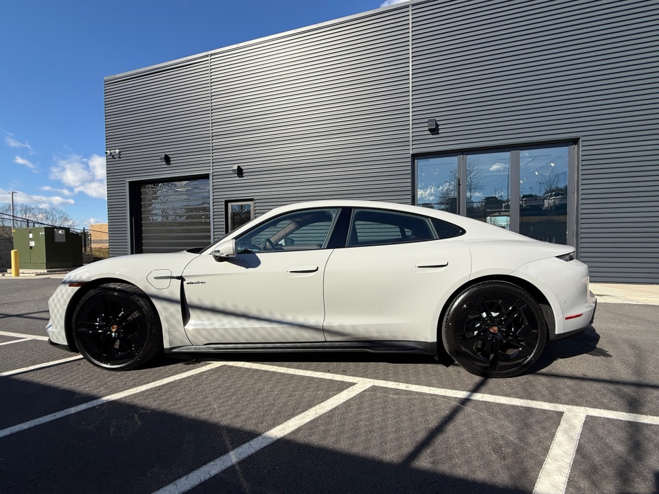 WP0AD2Y19TSA36136 2026 Porsche Taycan GTS