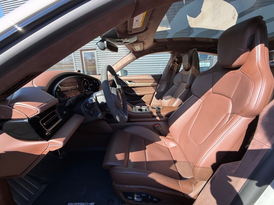 WP0AD2Y19TSA36136 2026 Porsche Taycan GTS