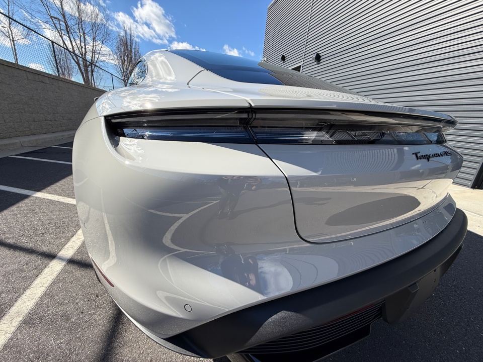 WP0AD2Y19TSA36136 2026 Porsche Taycan GTS