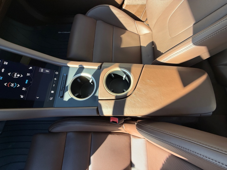 WP0AD2Y19TSA36136 2026 Porsche Taycan GTS