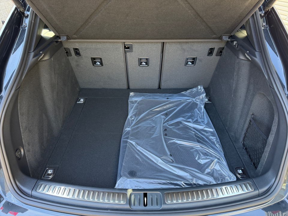 WP1AA2A50TLB05324 2026 Porsche Macan