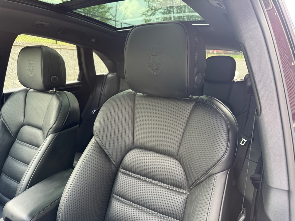 WP1AA2A50TLB12709 2026 Porsche Macan T