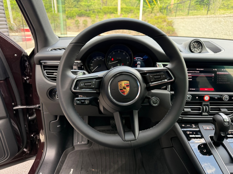 WP1AA2A50TLB12709 2026 Porsche Macan T
