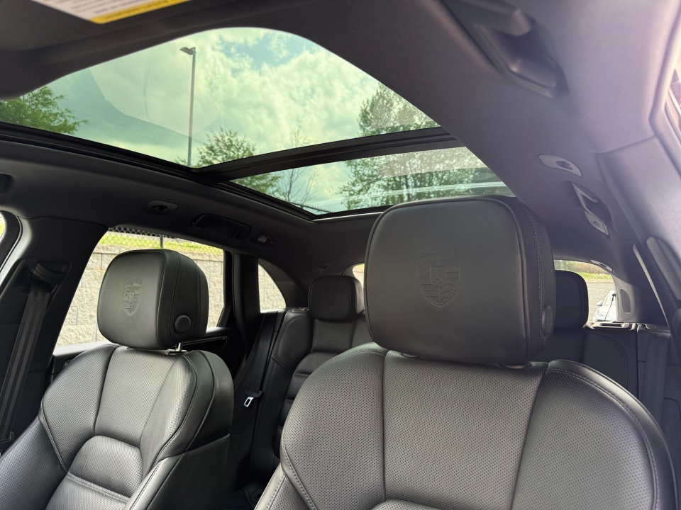 WP1AA2A50TLB12709 2026 Porsche Macan T