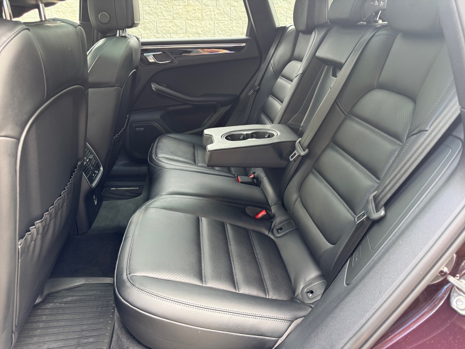 WP1AA2A50TLB12709 2026 Porsche Macan T