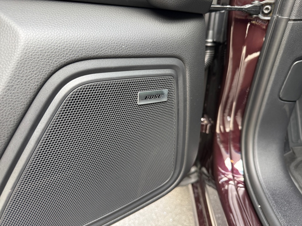 WP1AA2A50TLB12709 2026 Porsche Macan T