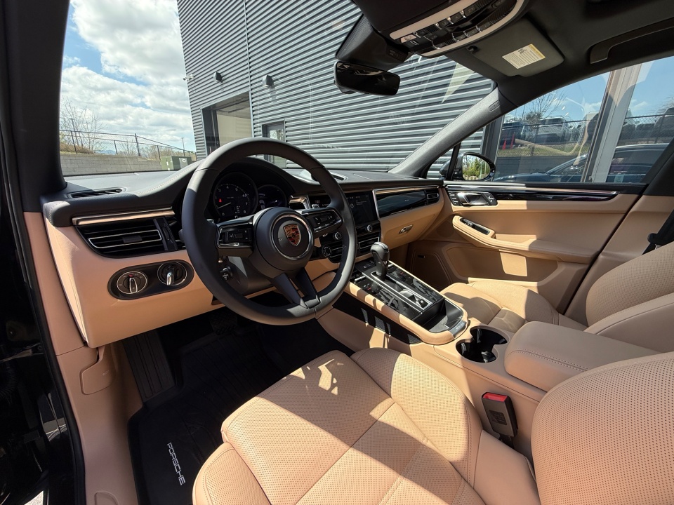 WP1AA2A51TLB10659 2026 Porsche Macan T