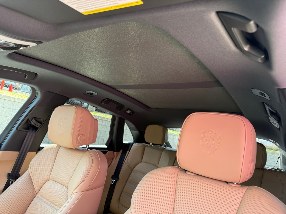 WP1AA2A51TLB10659 2026 Porsche Macan T