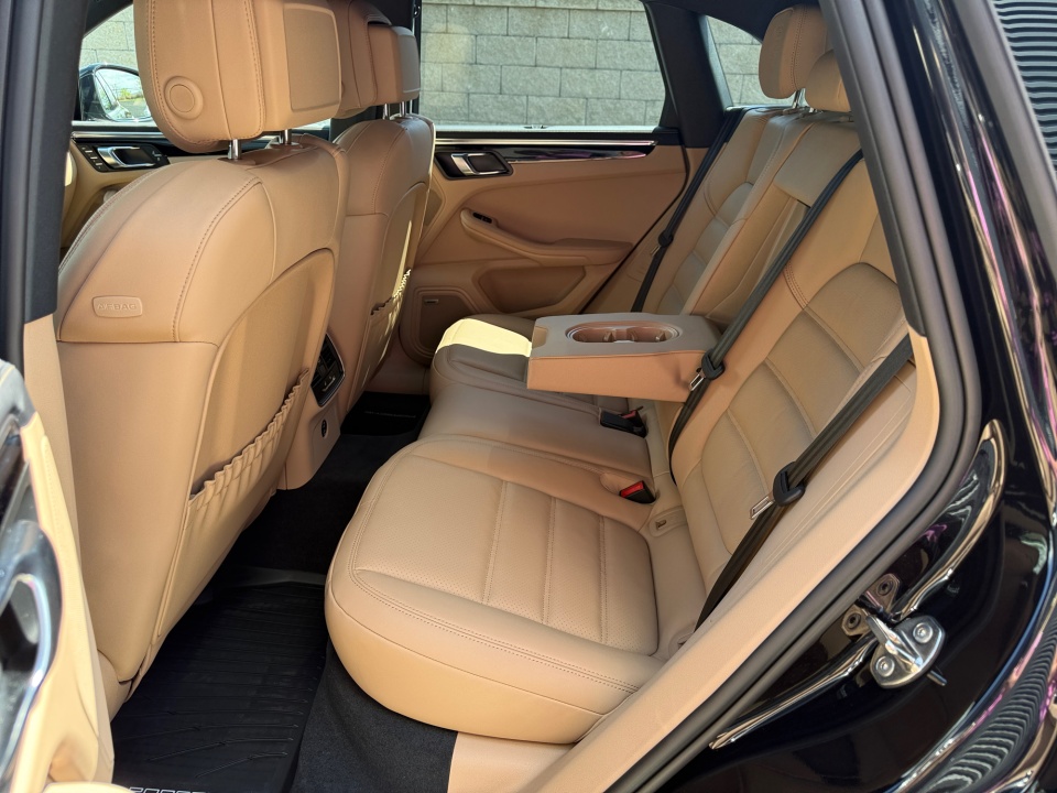 WP1AA2A51TLB10659 2026 Porsche Macan T