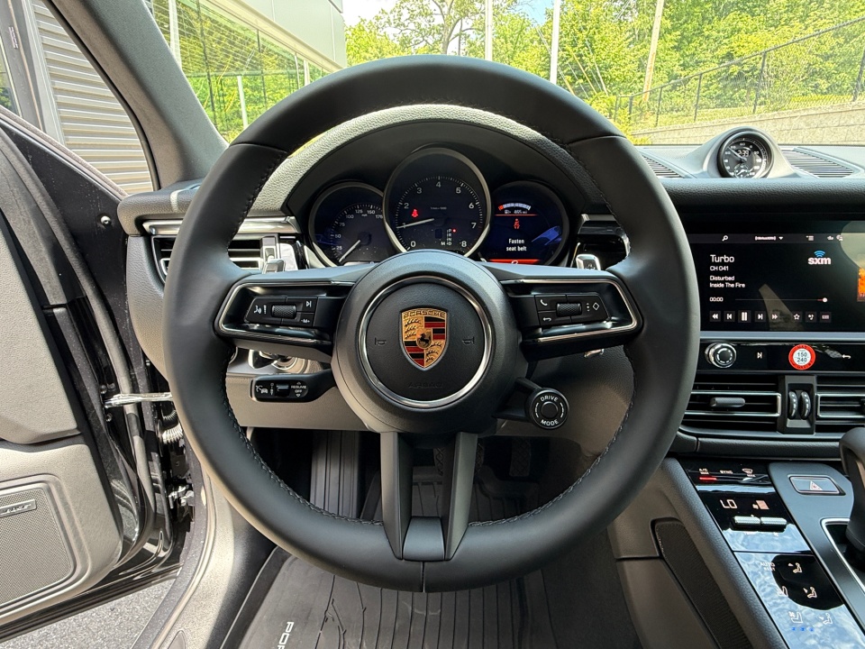 WP1AA2A53TLB14826 2026 Porsche Macan T