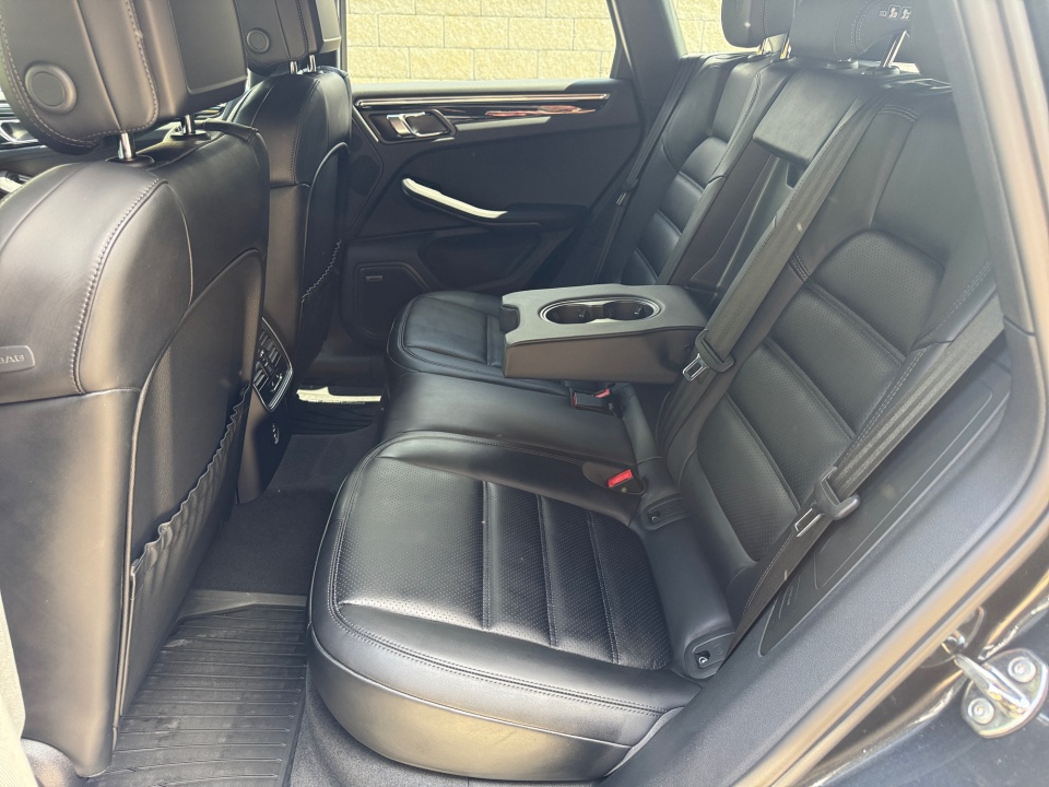 WP1AA2A53TLB14826 2026 Porsche Macan T