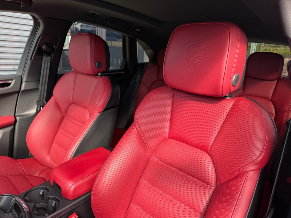 WP1AA2A55TLB06002 2026 Porsche Macan