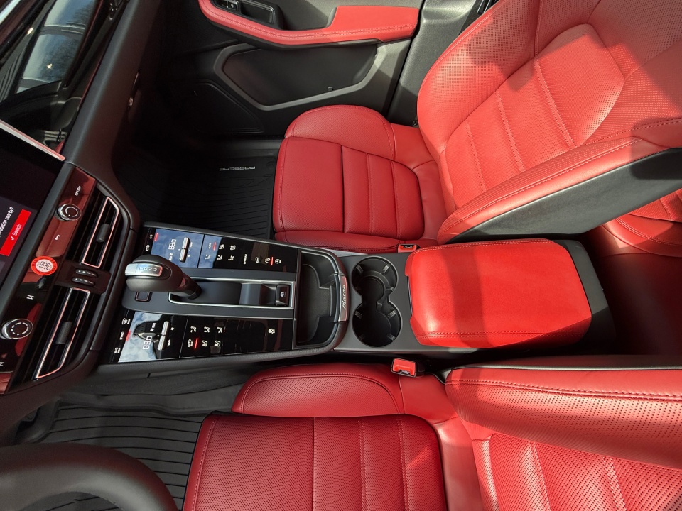 WP1AA2A55TLB06002 2026 Porsche Macan