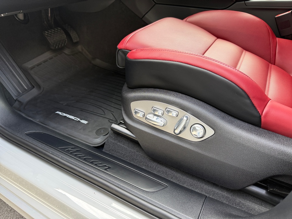 WP1AA2A55TLB06002 2026 Porsche Macan