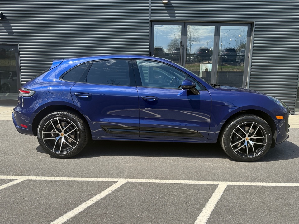 WP1AA2A58TLB10660 2026 Porsche Macan T
