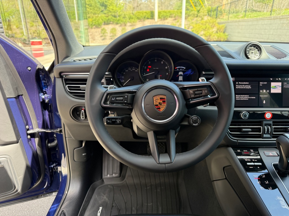 WP1AA2A58TLB10660 2026 Porsche Macan T