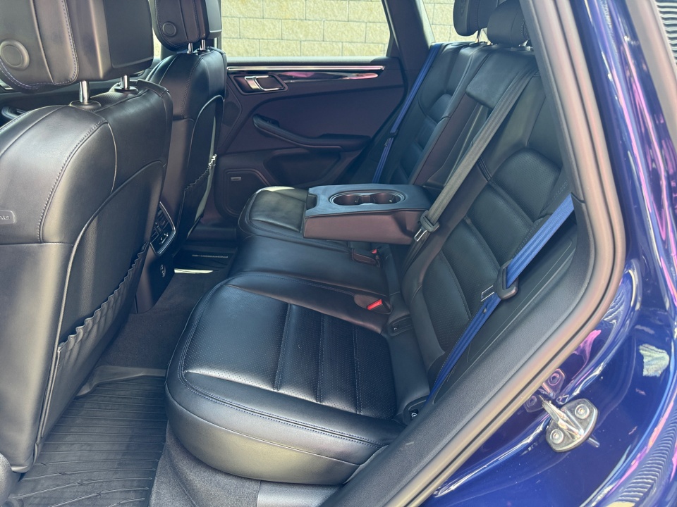 WP1AA2A58TLB10660 2026 Porsche Macan T