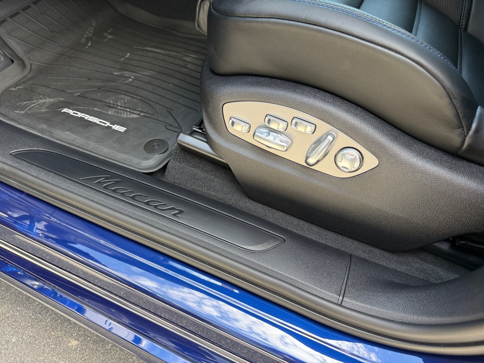 WP1AA2A58TLB10660 2026 Porsche Macan T