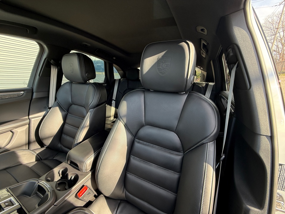 WP1AA2A59TLB05791 2026 Porsche Macan T