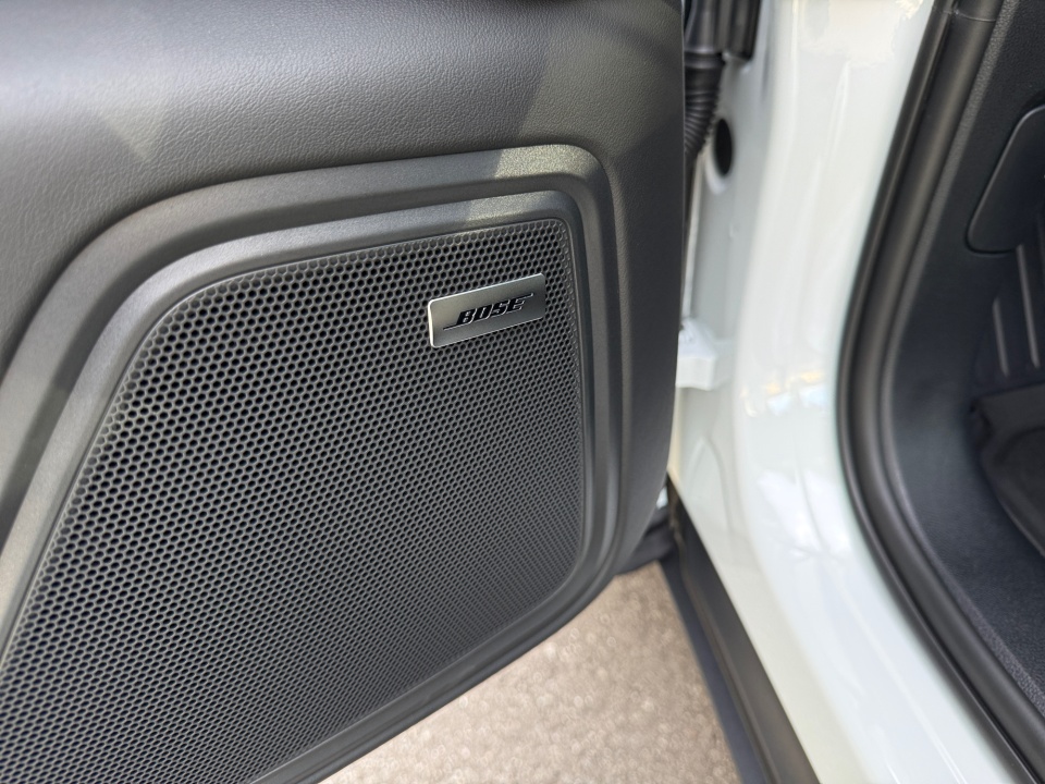 WP1AA2A59TLB05791 2026 Porsche Macan T