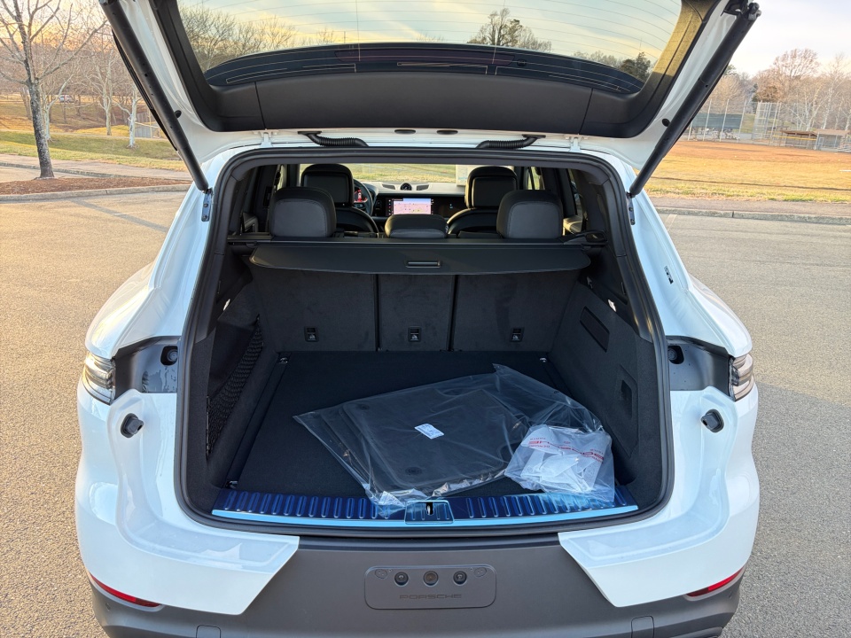 WP1AA2AYXTDA02092 2026 Porsche Cayenne