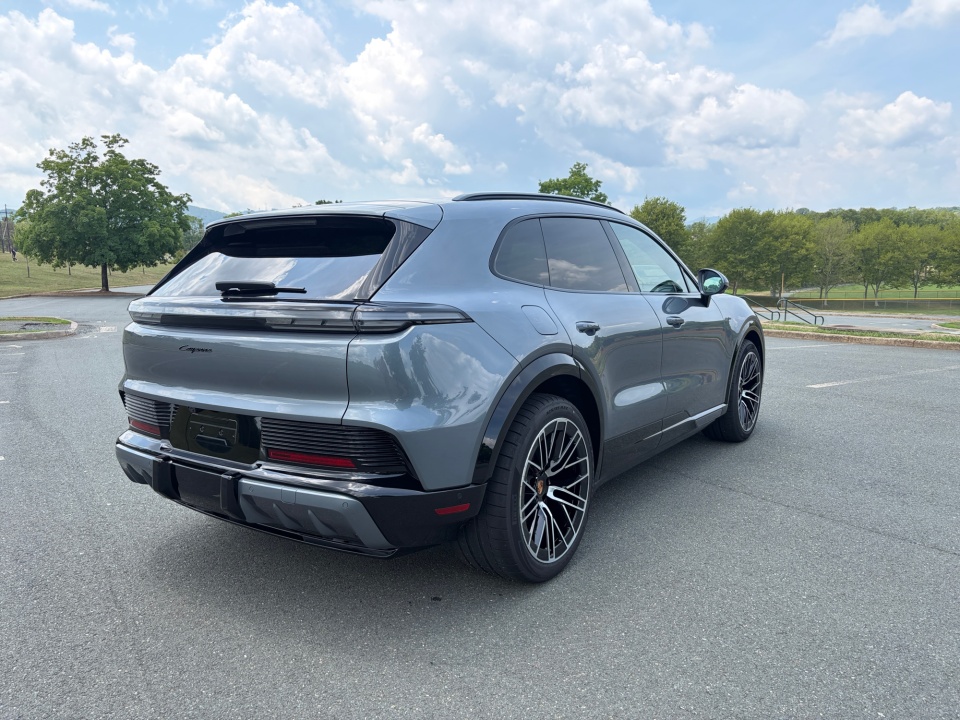 WP1AA2X17TD000405 2026 Porsche Cayenne Electric Electric