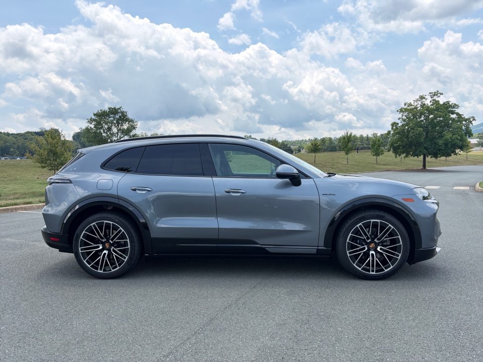 WP1AA2X17TD000405 2026 Porsche Cayenne Electric Electric