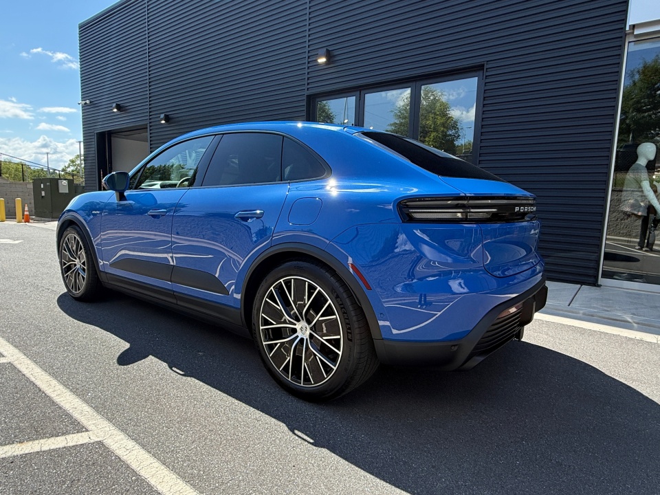 2026 Porsche Macan Electric Electric 4
