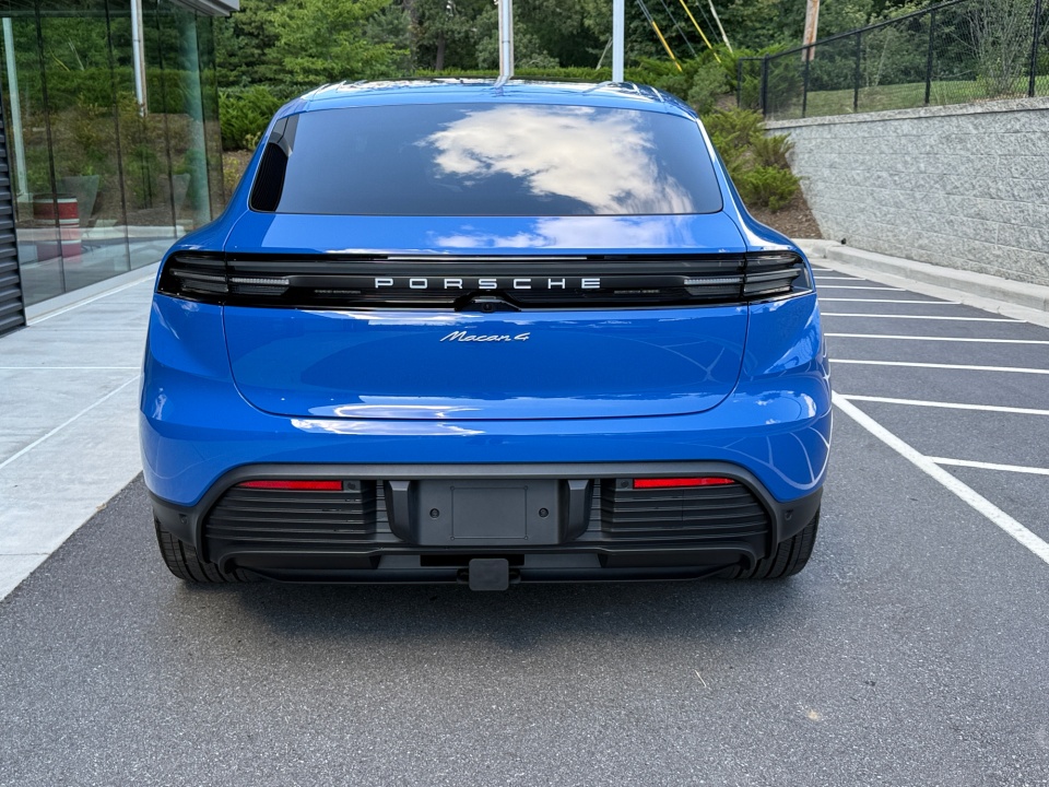 WP1AA2XA1TL001586 2026 Porsche Macan Electric Electric 4