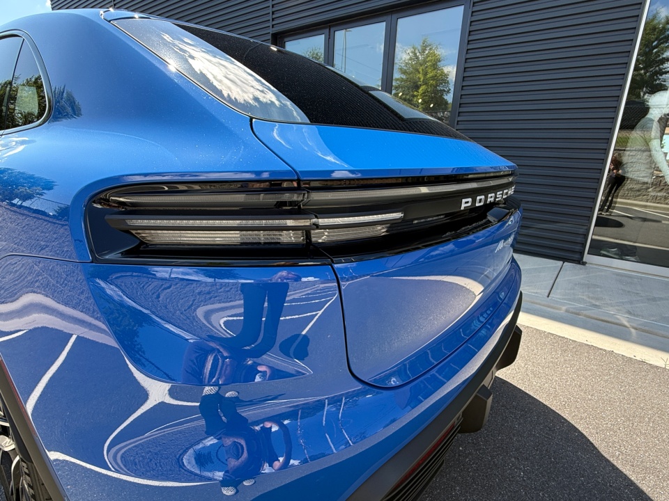 WP1AA2XA1TL001586 2026 Porsche Macan Electric Electric 4