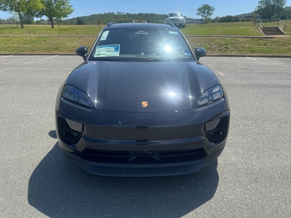 WP1AA2XA9TL001240 2026 Porsche Macan Electric 4