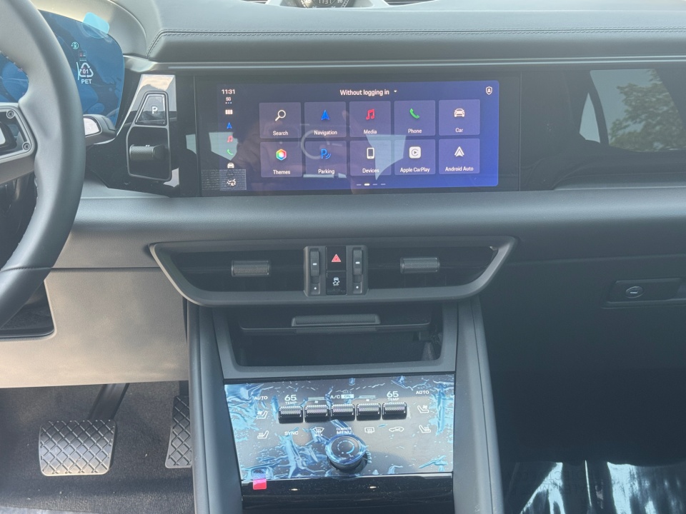 WP1AA2XA9TL001240 2026 Porsche Macan Electric 4